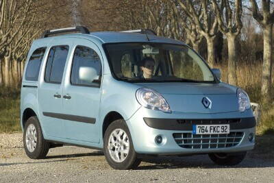 Renault-Kangoo-Family-Grand-Kangoo-Family-1.5-dCi-90-Expression-7P-2013.jpg
