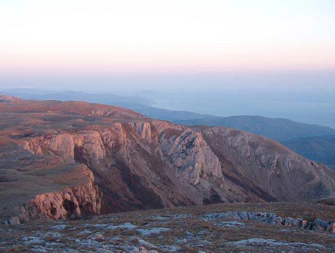 Вид с вершины Кара-Тау